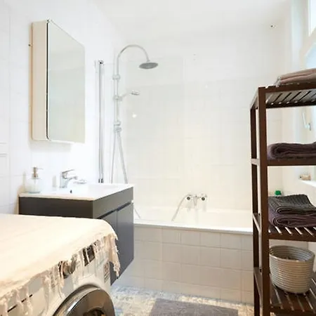 아파트 Cozy In City Center