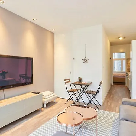 아파트 Cozy In City Center